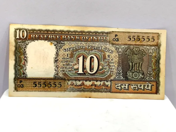 555555_Fancy_Series_10_Rupees_Black_Boat_-_India_old_Note