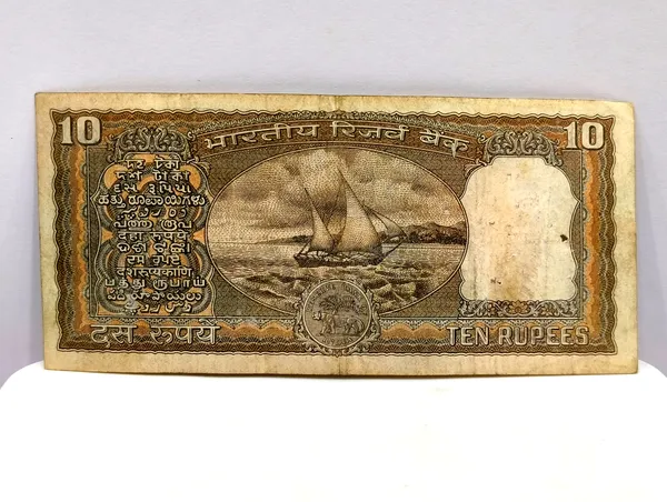 786000_Fancy_Series_10_Rupees_(Random_Sign)_Black_Boat_-_India_old_Note