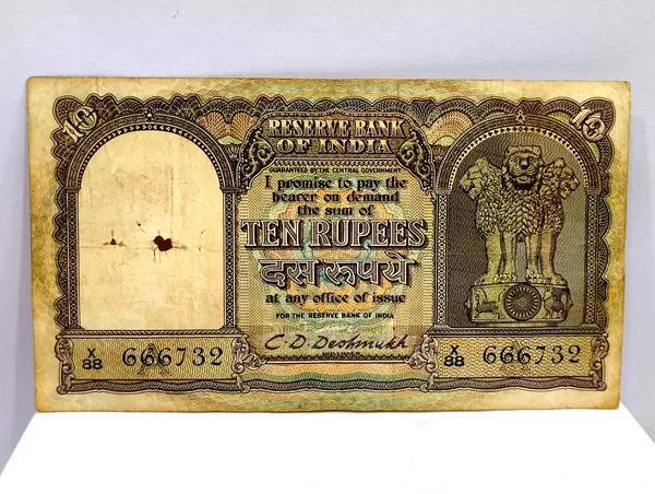 Big_10_Rupees_(Random_Sign)_3_Peacocks_Standing_-_India_old_Fafda_Note
