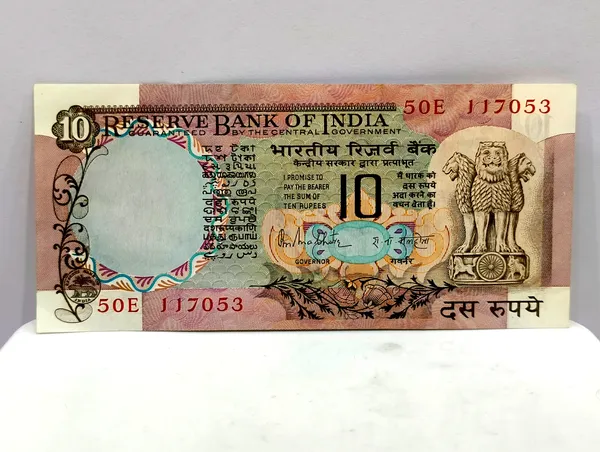Blue_10_Rupees_(Random_Sign)_1_Seated_Peacock_-_India_old_Note