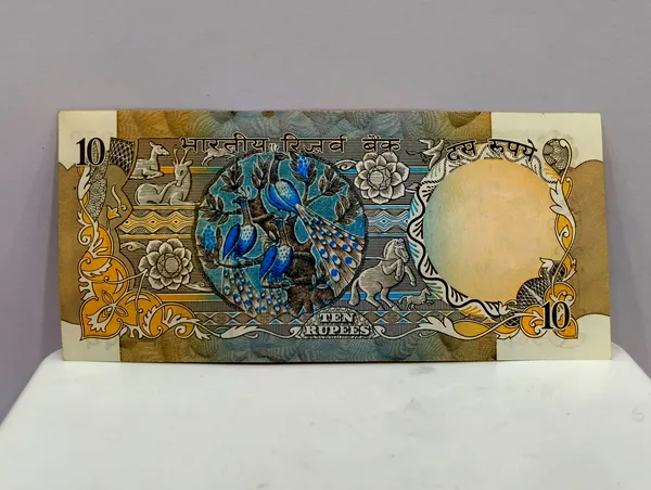 Blue_10_Rupees_(Random_Sign)_3_Seated_Peacock_-_India_old_Note