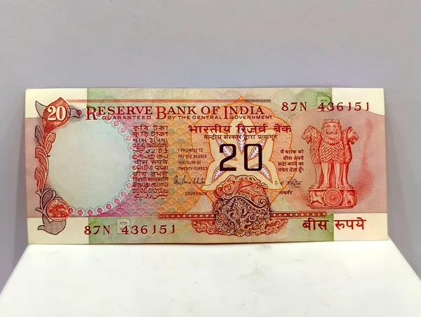 20_Rupees_(Random_Sign)_Full_Chakra_Wheel,_India_old_Note