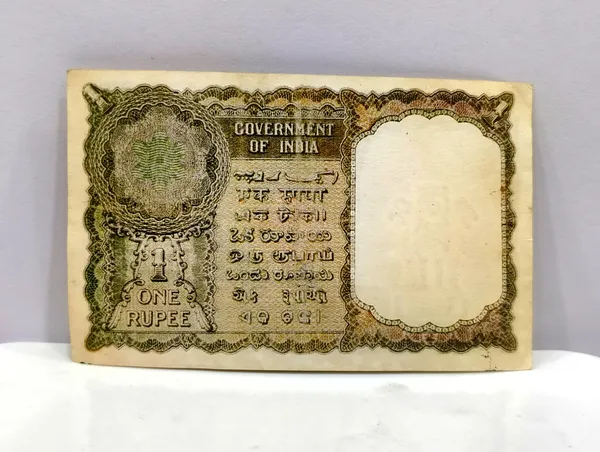 786786_Fancy_Series_1_Rupee_Sign_by_K.G_Ambegoakar_-_India_old_Note