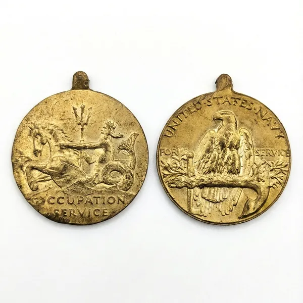 Gold_Navy_Occupation_Service_1947_Usa_Old_Medal