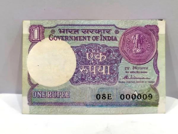 000009_Fancy_Series_1_Rupee_(Random_Year)_-_India_old_Note