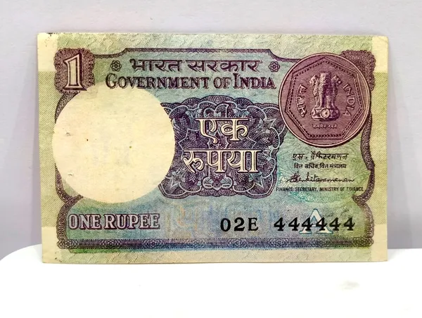 444444_Fancy_Series_1_Rupee_(Random_Year)_-_India_old_Note