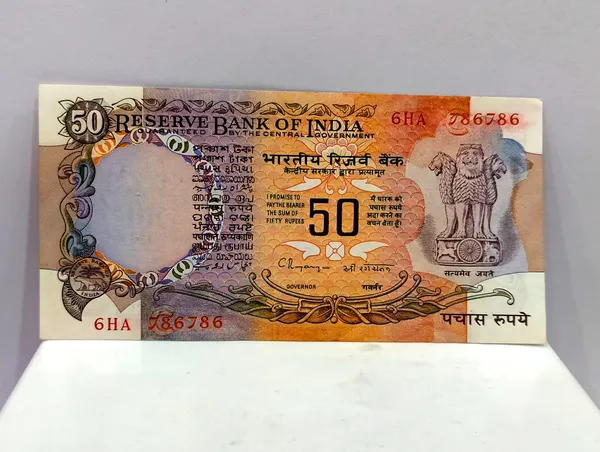 786786_Fancy_Series_50_Rupees_(Random_Sign)_Parliamant_-_India_old_Note