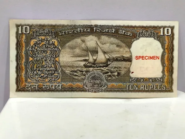 000000_SPECIMEN_Series_10_Rupees_(Random_Sign)_Black_Boat_-_India_old_Note