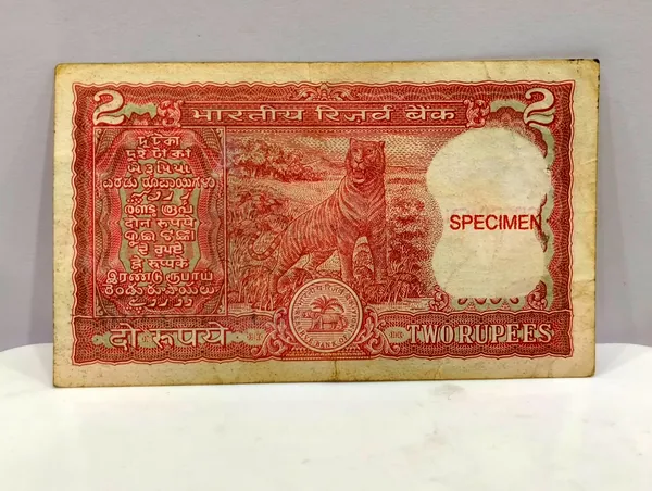 000000_SPECIMEN_Series_2_Rupees_(Random_Sign)_Tiger_-_India_old_Note