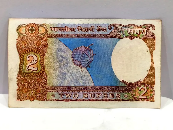 000002_Fancy_Series_2_Rupees_(Random_Sign)_Satellite_-_India_old_Note