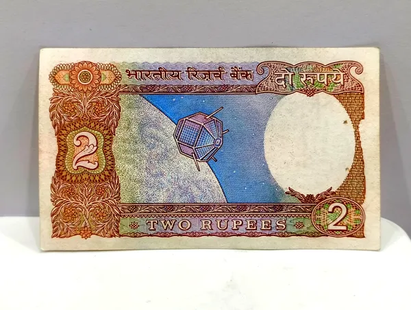 000006_Fancy_Series_2_Rupees_(Random_Sign)_Satellite_-_India_old_Note