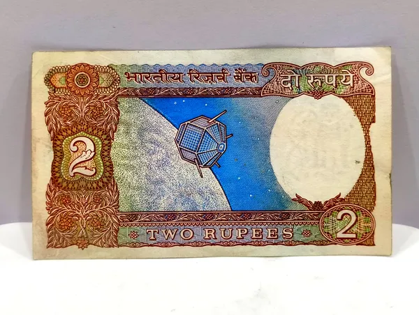 000007_Fancy_Series_2_Rupees_(Random_Sign)_Satellite_-_India_old_Note
