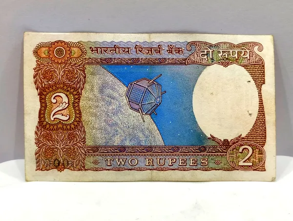 000009_Fancy_Series_2_Rupees_(Random_Sign)_Satellite_-_India_old_Note