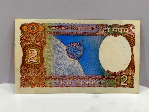 80000_Fancy_Series_2_Rupees_(Random_Sign)_Satellite_-_India_old_Note