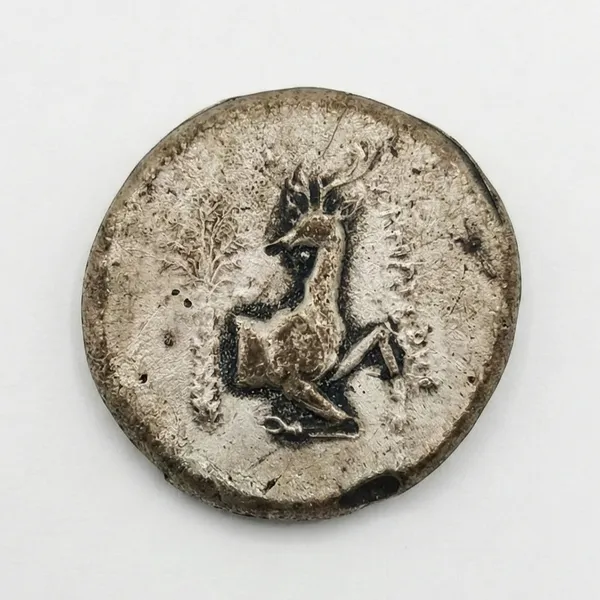 Silver-Plated_Bee_&_Hiran_Ancient_India_Old_Rare_Coin