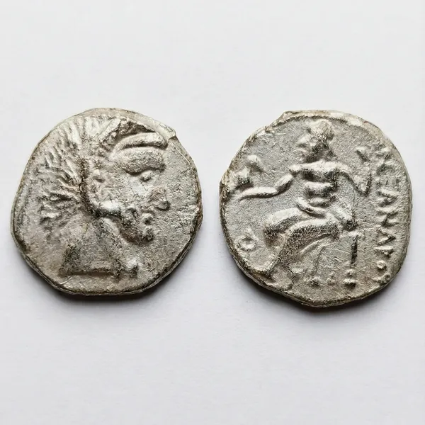 Heracles_Facing_Right_Ancient_Greek_Old_Coin