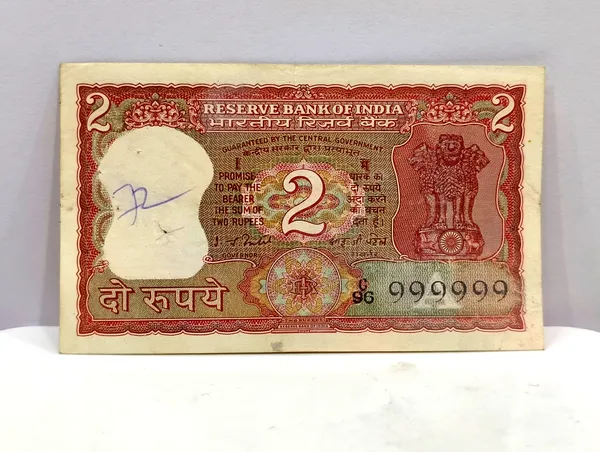 999999_Fancy_Series_2_Rupees_(Random_Sign)_Tiger_-_India_old_Note