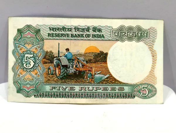 000002_Fancy_Series_5_Rupees_(Random_Sign)_Tractor_-_India_old_Note