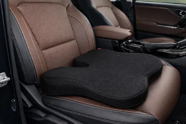 Black_Posturemax_Car_Wedge_Seat_Cushion