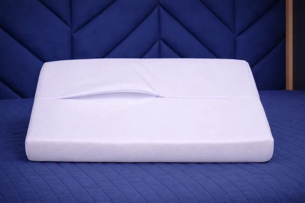 Pack_Of_2_White_Premium_Orthocontour_Memory_Foam_Pillow_