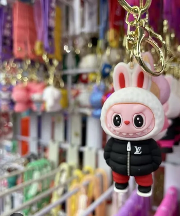 Cute_Labubu_Keychain_With_Pink_Strap,_Gold_Ring,_Cartoon_Character_Charm,_Fashion_Accessory