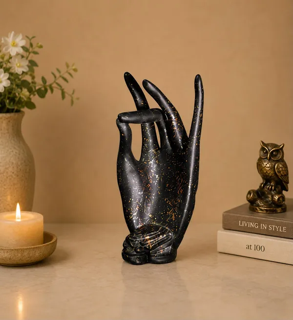 Black_Ceramic_The_Mythos_Sculpture