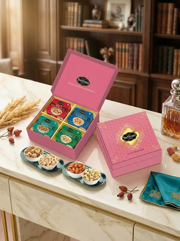 Nut_&_Dried_Fruit_Gift_Box_–_4_Flavors_of_Almonds,_Cashews,_Pistachios_And_Raisins