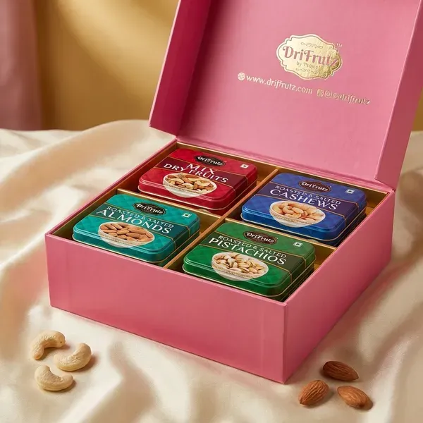 Nut_&_Dried_Fruit_Gift_Box_–_4_Flavors_of_Almonds,_Cashews,_Pistachios_And_Raisins