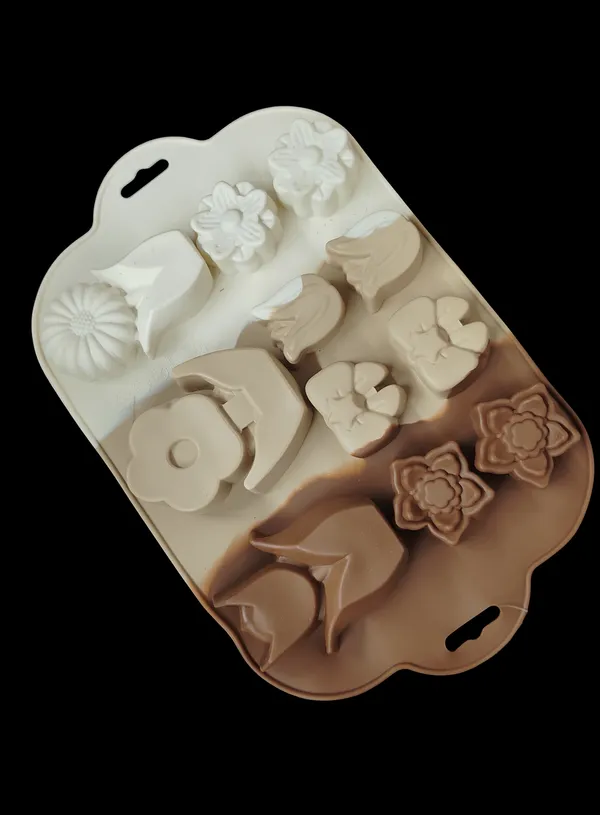 11-Cavity_3D_Garden_Theme_Silicone_Chocolate_Mold_|_Non-Stick_Flexible_Mold_for_Chocolate,_Candy,_Fondant,_Jelly,_Ice_Cubes_&_DIY_Baking_Crafts