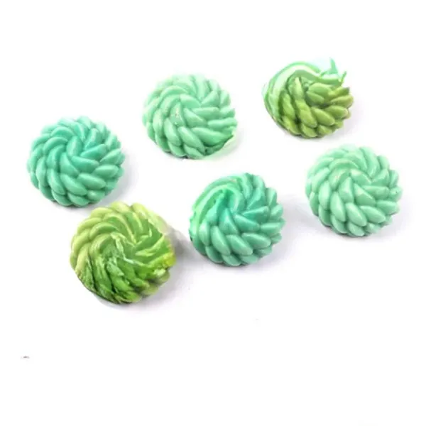 6_Cavity_Starburst_Dome_Silicone_Chocolate_Mold