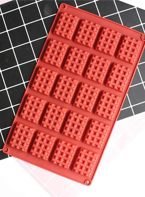 20_Cavity_Mini_Waffle_Shape_Silicone_Mould_Non_Stick_Baking_Tray