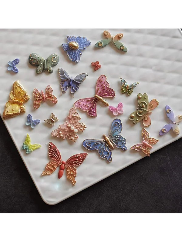 Cake_Decor_6_Cavity_Silicon_Big_Butterfly_Shaped_Fondant_Marzipan_Mould
