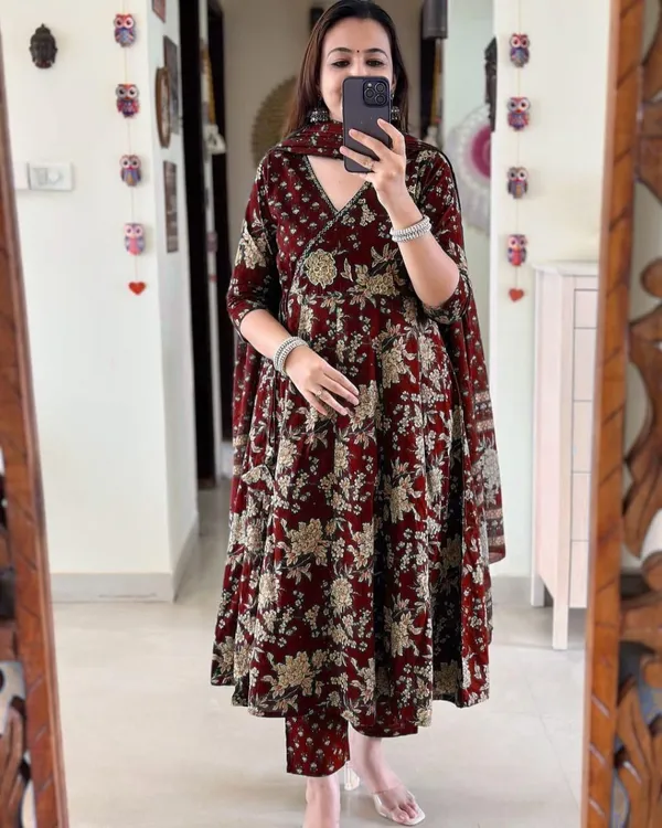 Maroon_Viscose_Rayon_Printed_Kurta_Pant_&_Dupatta_For_Women
