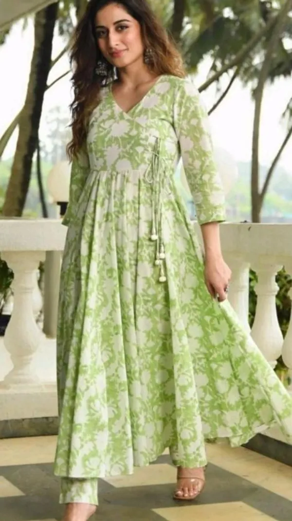 Green_Viscose_Rayon_Printed_Kurta_Pant_For_Women