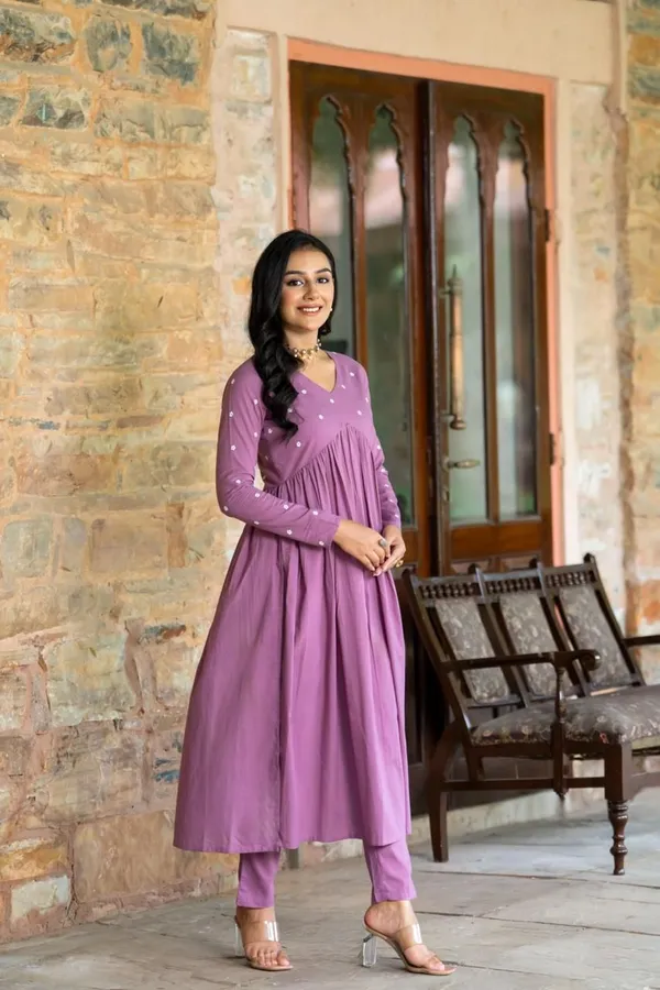 Lavender_Viscose_Rayon_Embroidered_Kurta_Pajama_For_Women