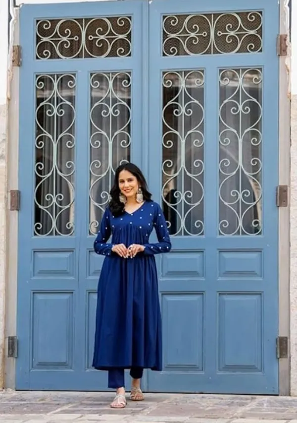 Blue_Viscose_Rayon_Embroidered_Kurta_And_Pant_Set_For_Women
