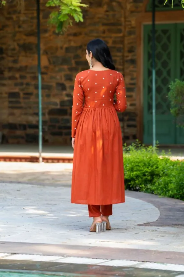 Orange_Viscose_Rayon_Embroidered_Kurta_And_Pant_Set_For_Women