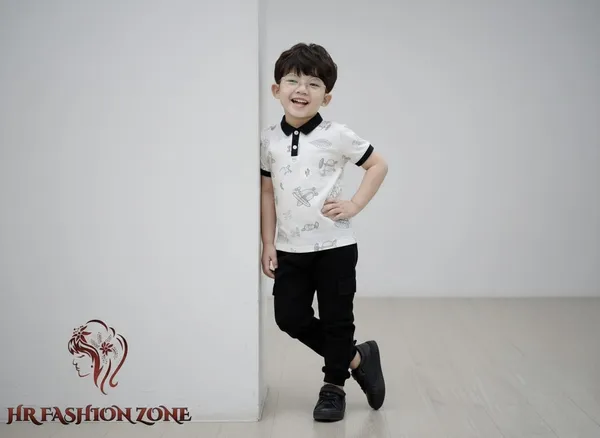 Off_White_And_Black_Cotton_T-Shirt_And_Shorts_Set_For_Kids_Boy