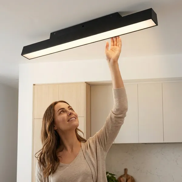 White_And_Black_20W_Led_Magnetic_Aluminium_Lighting_And_Luminaries_For_Indoor_Purpose