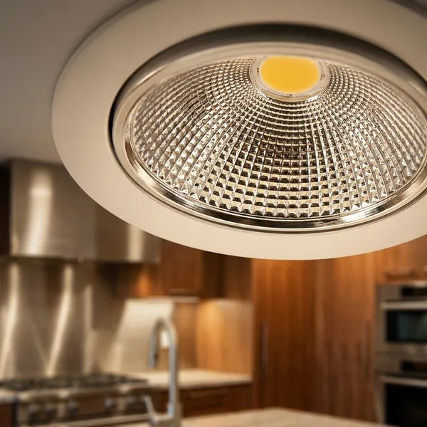 White_18W_Tiltable_Led_Cob_Spot_Aluminium_Lighting_And_Luminaries_For_Indoor_Purpose