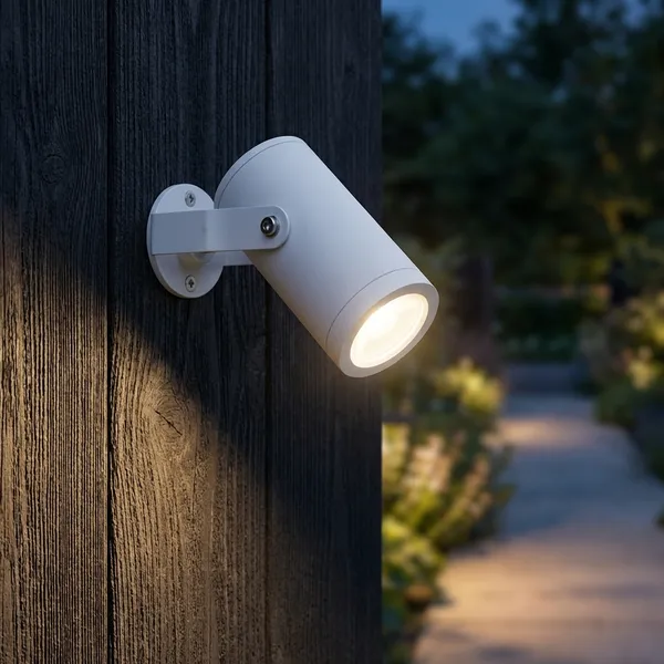 White_2W_Outdoor_Garden_Aluminium_Lighting_And_Luminaries_For_Outdoor_Purpose