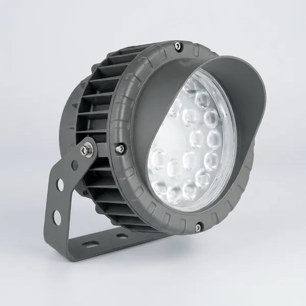 Silver_18W_Outdoor_Gardens_Aluminium_Lighting_And_Luminaries_For_Outdoor_Purpose