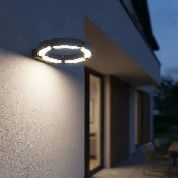 Silver_And_White_12W_Outdoor_Garden__Tree_Spike_Aluminium_Lighting_And_Luminaries_For_Outdoor_Purpose