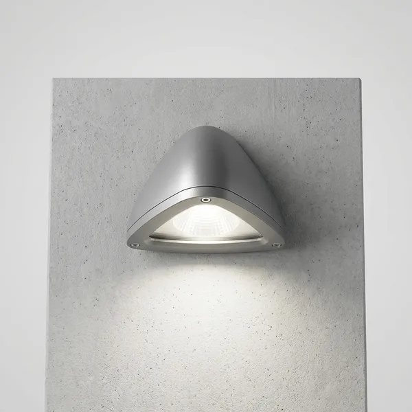 Silver_7W_Outdoor_Garden_Aluminium_Lighting_And_Luminaries_For_Outdoor_Purpose