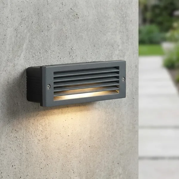 Silver_5W_Recessed_Ste_Aluminium_Lighting_And_Luminaries_For_Outdoor_Purpose