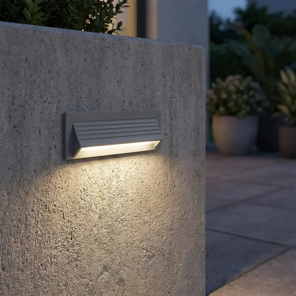 Silver_5W_Recessed_Step_Aluminium_Lighting_And_Luminaries_For_Outdoor_Purpose
