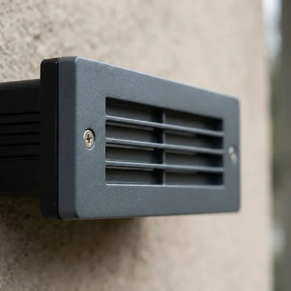 Silver_5W_Recessed_Step_Aluminium_Lighting_And_Luminaries_For_Outdoor_Purpose