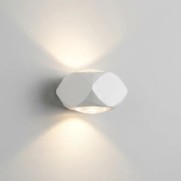White_4W_Mini_Series_Wall_Aluminium_Lighting_And_Luminaries_For_Outdoor_Purpose