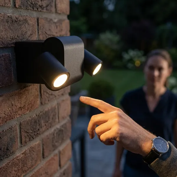Black_7W_Linear_Adjustable_Wall_Washer_Aluminium_Lighting_And_Luminaries_For_Outdoor_Purpose