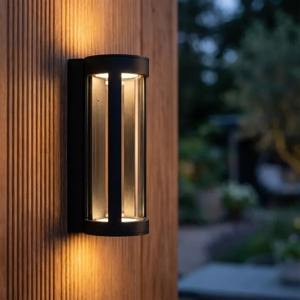 Black_7W_Bollard_Aluminium_Lighting_And_Luminaries_For_Outdoor_Purpose